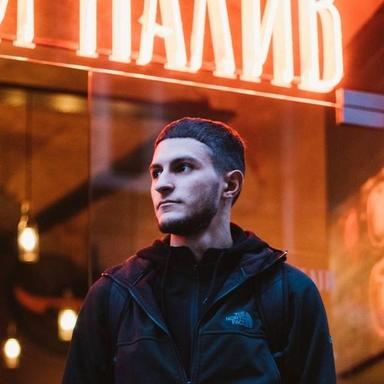 Roman R. - Software Engineer - Mobile, iOS and Swift Platforms