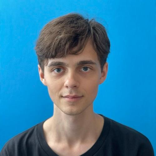 Roman T. || item.role}