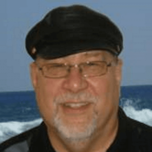 Russel L. || item.role}