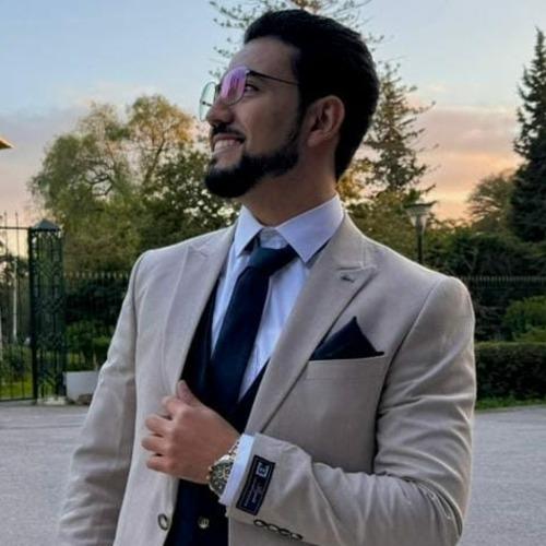 Saber O. || item.role}