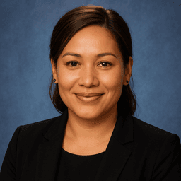 Sabra K. - Junior Frontend Engineer - WordPress, HTML and Ecommerce Platforms