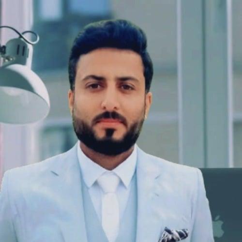 Saeed U. || item.role}