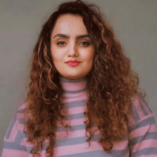 Saleha S. || item.role}