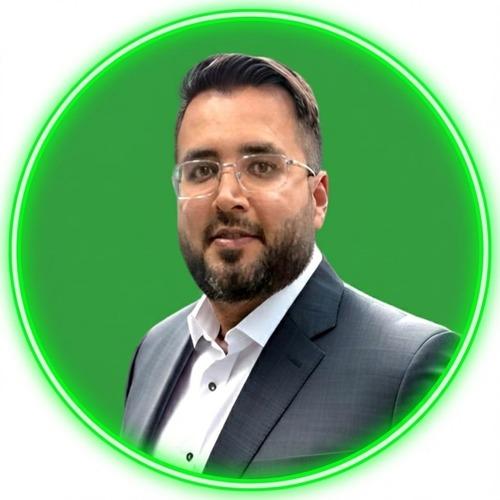 Salman N. || item.role}