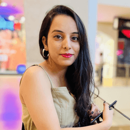 Sarita T. - Software Engineer - Backend, Web and AI Platforms