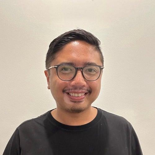 Scott C. || item.role}