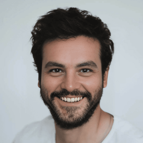 Sebastian R. || item.role}