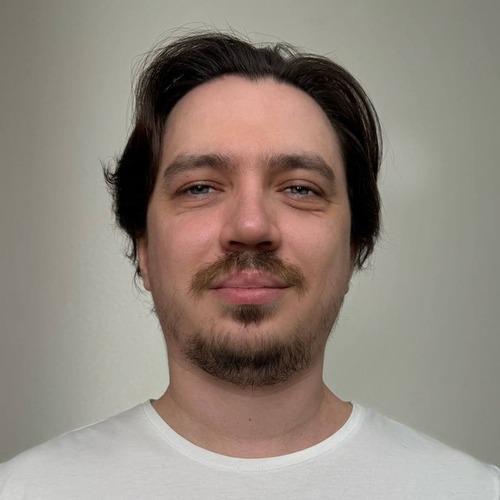 Sergej E. || item.role}