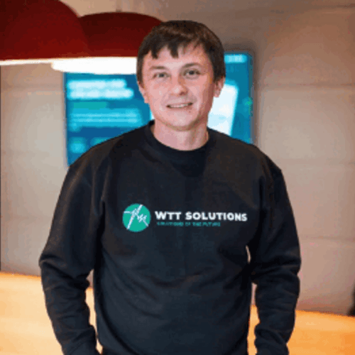 Serhii L. || item.role}