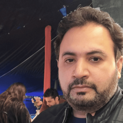 Shahzad I. || item.role}