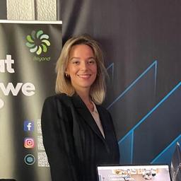 Shqipe S. - Lead Software Engineer - Cloud, Mobile and AI Platforms