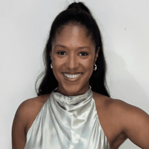 Simmone T. || item.role}