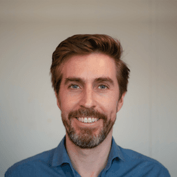 Simon J. - Lead Backend Engineer - API Development, Database Design and Healthcare Platforms