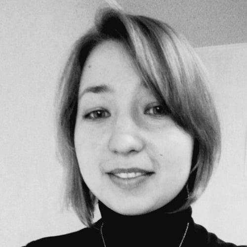 Svetlana V. || item.role}