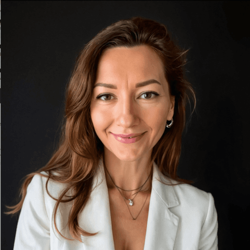 Svitlana H. || item.role}