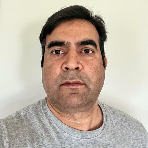 Talha M. || item.role}