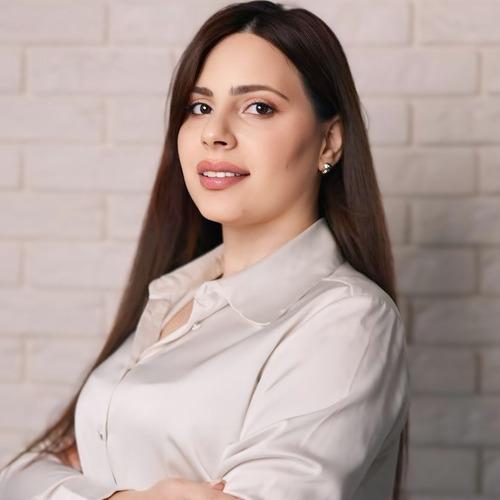 Tamara Z. || item.role}