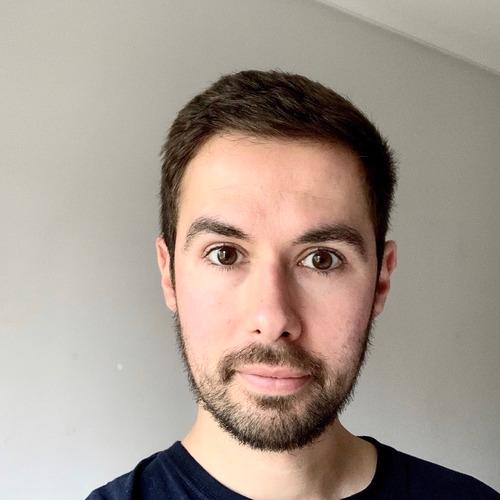 Tiago L. || item.role}