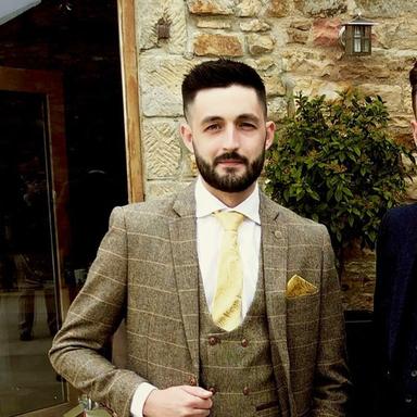 Tom B. - Junior Software Engineer - Web, Backend and General Development