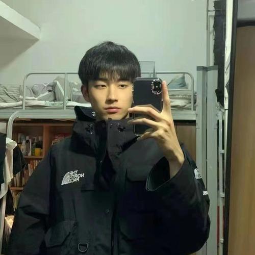 Tommy C. || item.role}