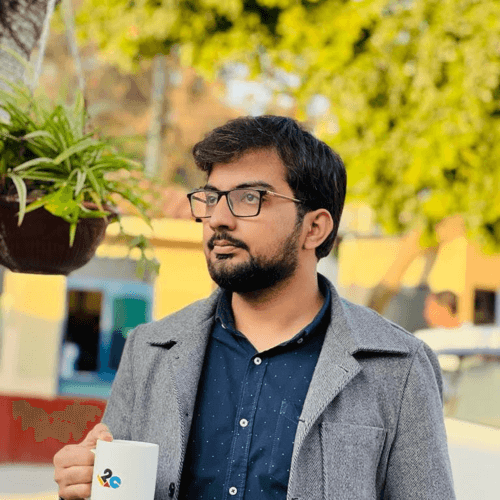 Umar F. || item.role}