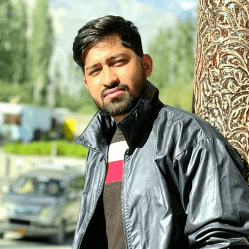 Uzair A. || item.role}