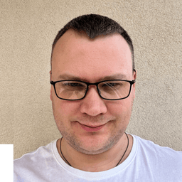 Valentyn Y. - Lead Software Engineer - Frontend, Cloud and Mobile Platforms