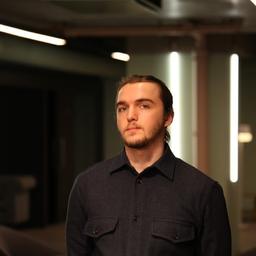 Vazha M. - Software Engineer - AI, Frontend and Data Science Platforms