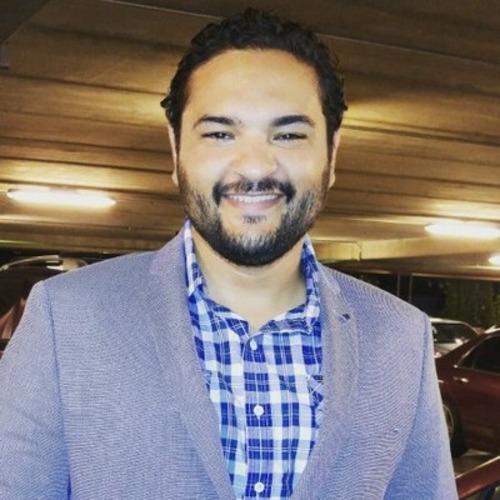 Victor R. || item.role}