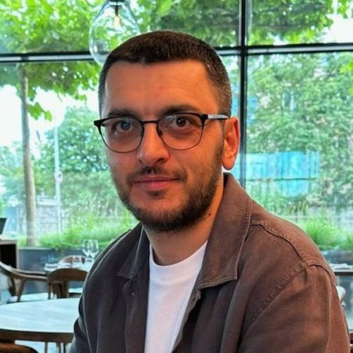 Profile of Vihen S., Lead Software Engineer - Frontend, PHP and Web Development at Softaims