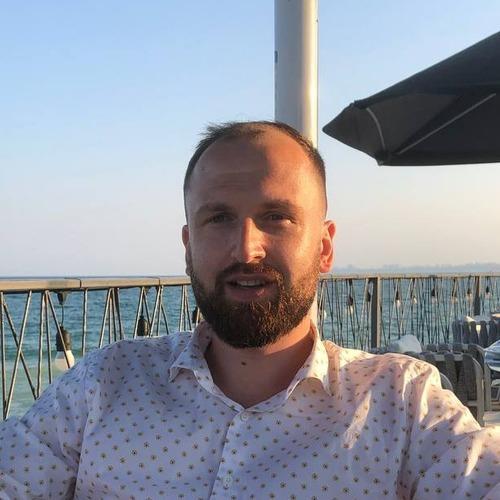 Vitalii H., developer