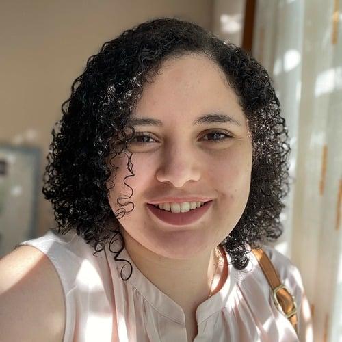 Profile of Vivian G., Full Stack Developer at Softaims