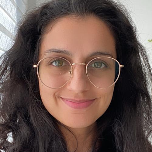 Vivian P. || item.role}