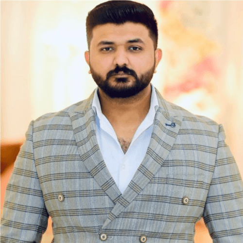 Yahya Z. || item.role}