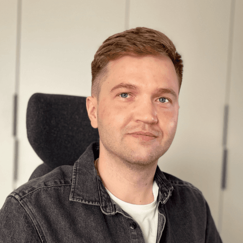 Yauheni K. || item.role}