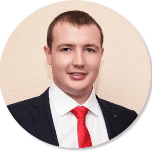 Yevhenii B. || item.role}