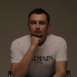 Yuriy V. - Senior Frontend Engineer - Angular, TypeScript and Web Development