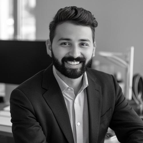 Zain U. || item.role}