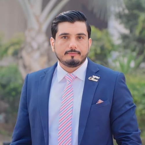 Zeeshan L. || item.role}