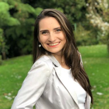 Amanda F. at Softaims Amanda F. - Junior Software Engineer - Data Analysis, Database Management and Analytics Platforms