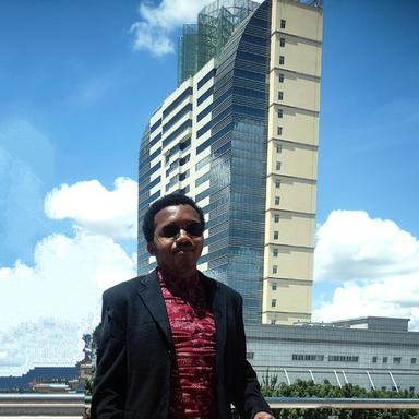 Aristude W. at Softaims Aristude W. - Junior Mobile Engineer - Flutter, PHP and Web Development