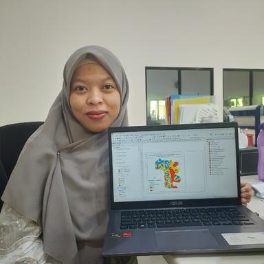 Asri Ayuni R. at Softaims Asri Ayuni R. - Software Engineer - Data Science, GIS and Geospatial Platforms